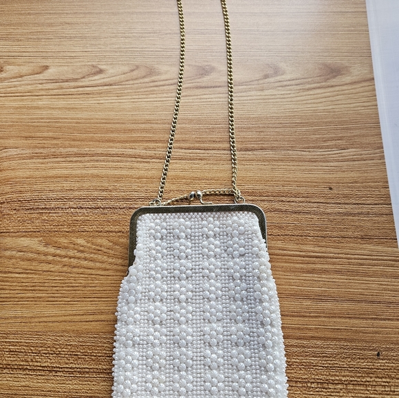 Beaded flat clutch purse with chain - Picture 4 of 8